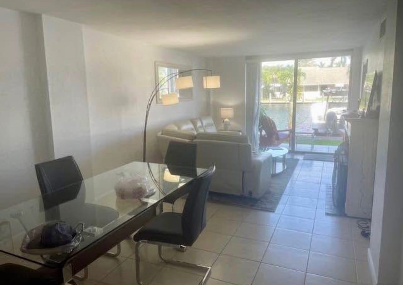 Dining/living room - 1777 SE 15th St