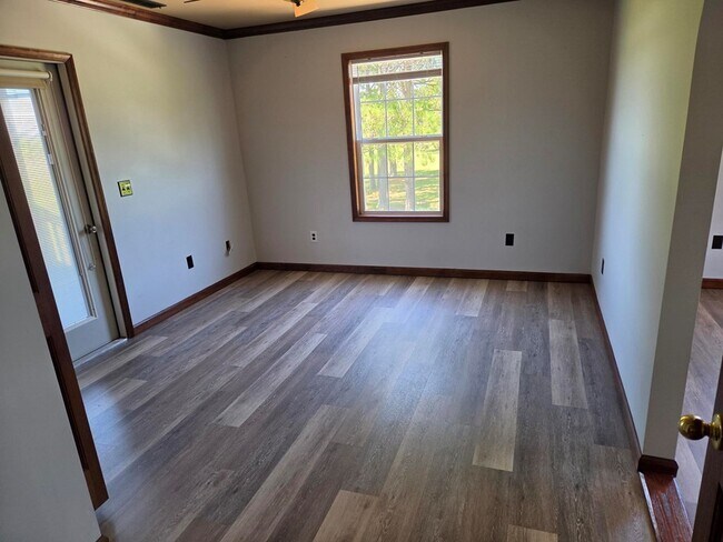 Building Photo - 29481 Killmon Ln