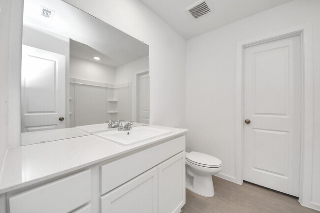 Building Photo - 13338 Rayhill Dr