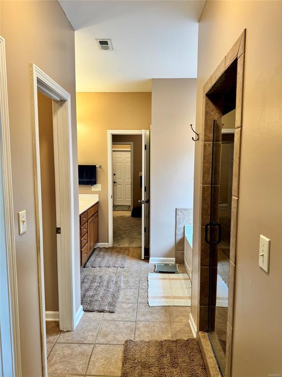 Building Photo - 4701 Mitford Cir