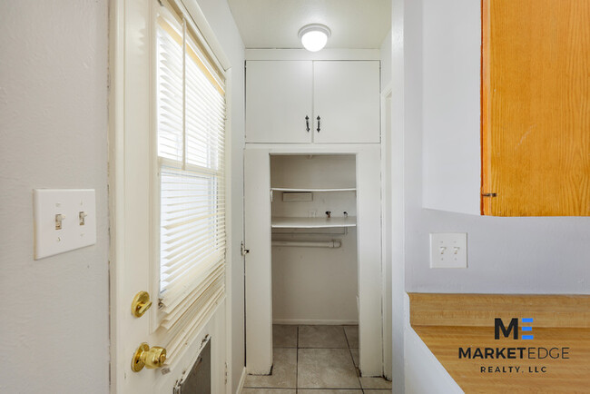 Building Photo - 4 Bed/2Bath Home at 39th Ave/Camelback! Re...