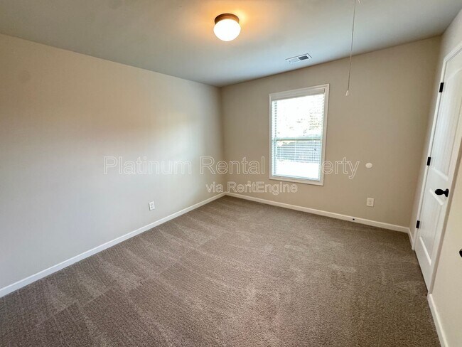 Building Photo - 1355 Slate Bend Dr