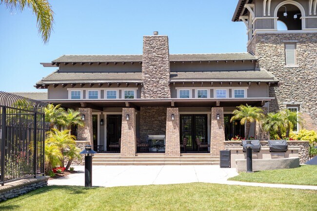 Building Photo - 3 Bedroom + 2 Bathroom Condo | Seabridge | Oxnard | Unfurnished