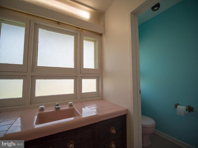 Building Photo - 4313 Woodlark Dr
