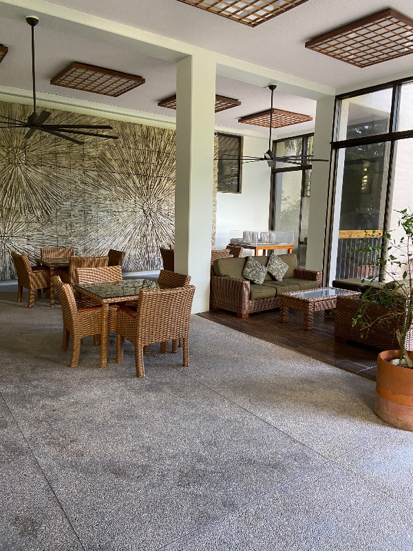 Building Photo - 511 Hahaione St