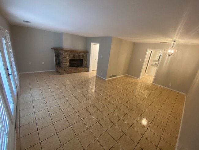 Building Photo - 3409 Rocky Lane Rd
