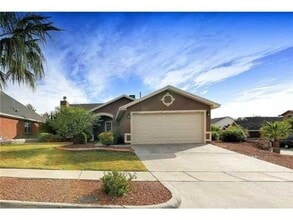 Building Photo - Amazing 3 bedroom 2 bath home is West El Paso!