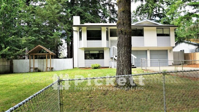 Building Photo - 13360 NW Holly Rd