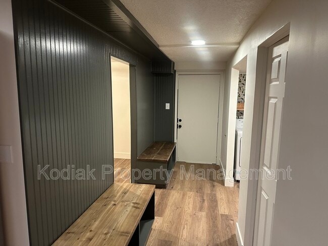 Building Photo - 932 Northridge Dr