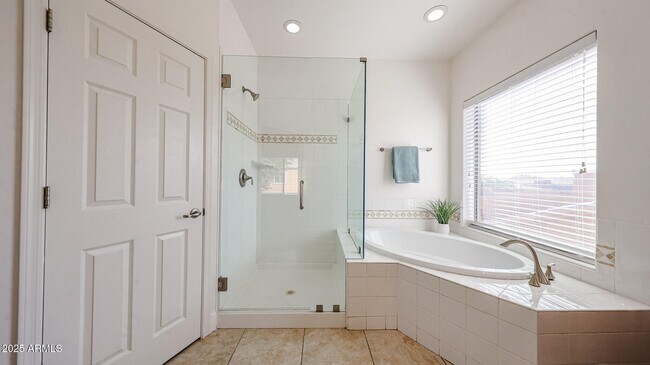 Building Photo - 15670 W Monterosa St