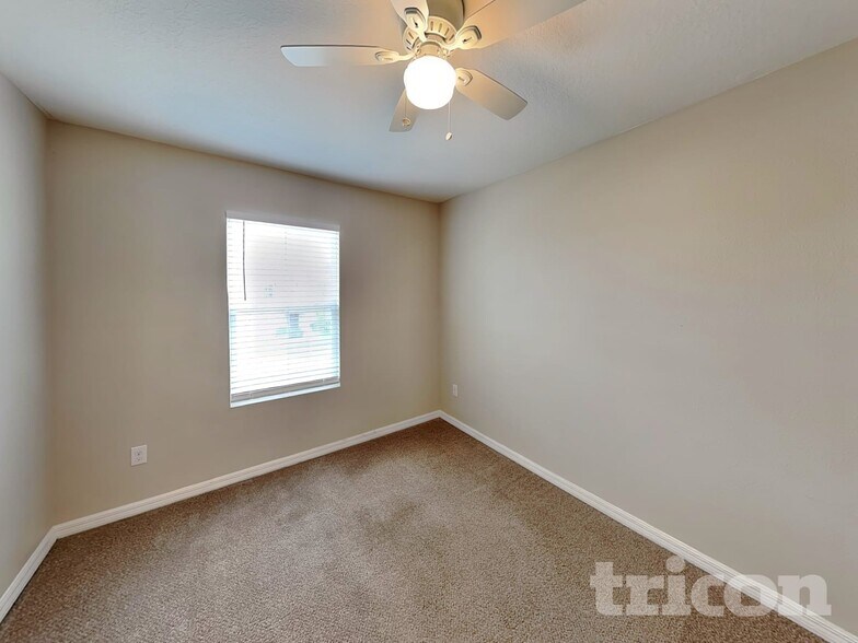 Building Photo - 4127 Willow Hammock Dr