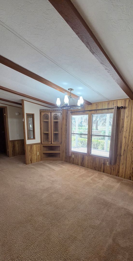 Building Photo - 3 Bedroom/3 Bath home in Archer FL