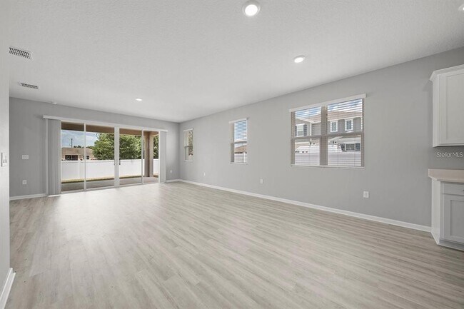 Building Photo - 3003 Fin Rd