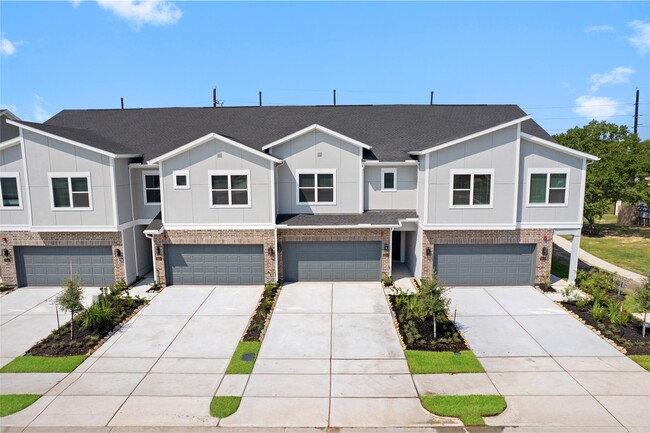 Building Photo - 3037 Dovedale St