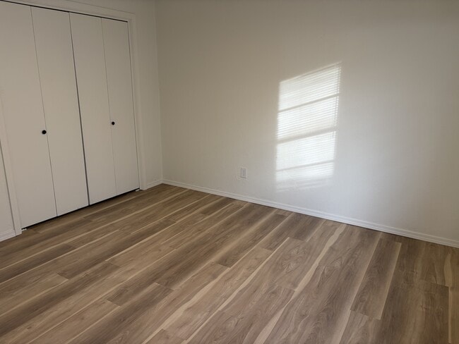 Building Photo - 522 W Highland St