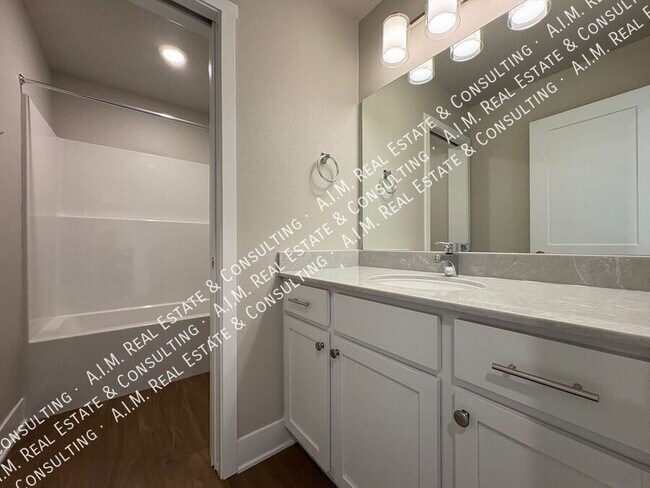 Building Photo - 284 Caspian Ct