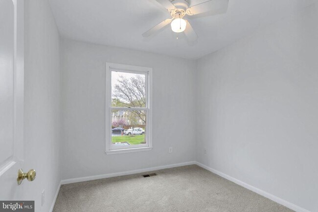 Building Photo - 7222 Lensfield Ct