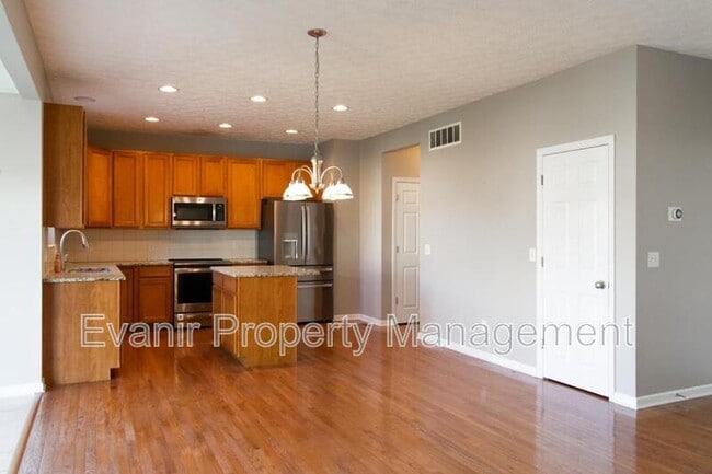 Building Photo - 2257 Murphy Ln E