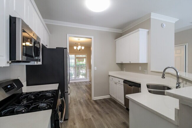 Building Photo - 974 Cavesson Terrace