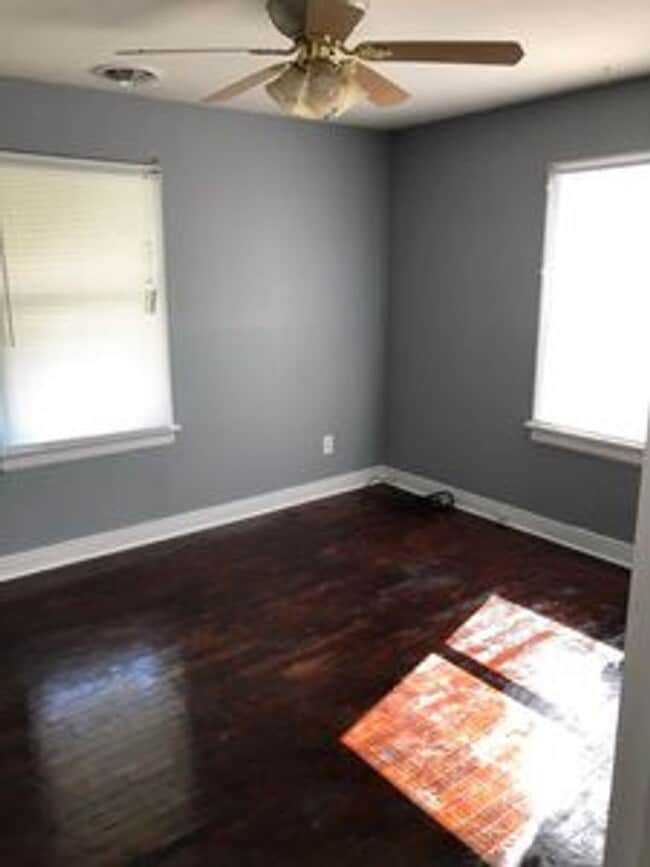 Building Photo - 3 bed 1 bath House in central Richmond