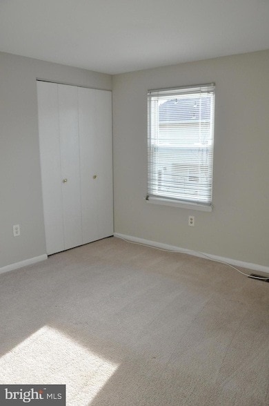 Building Photo - 9705 Glen Ave