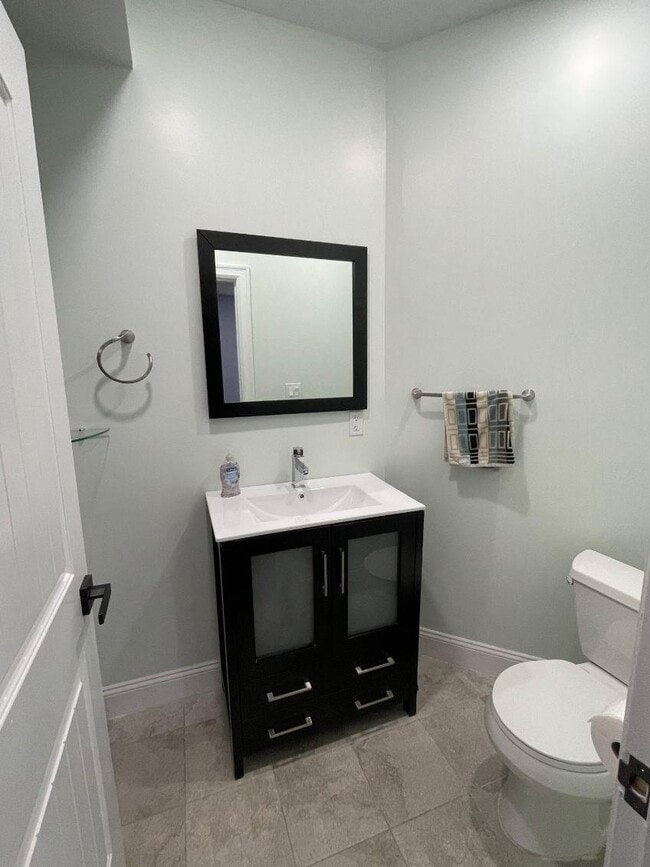 Building Photo - 3 Enclave Ct