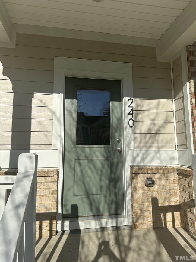 Building Photo - 240 Ribbon Rail St