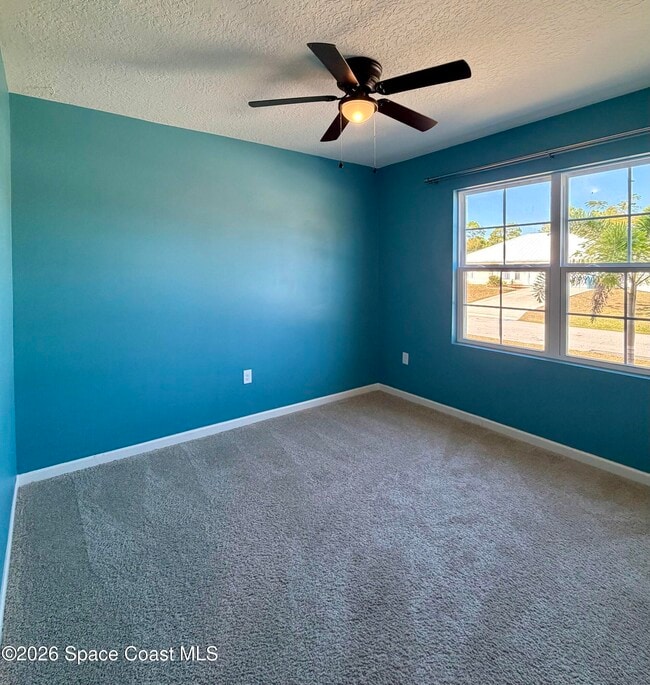 Building Photo - 282 Heritage St SW