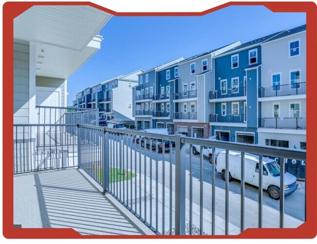 Building Photo - 14955 River Walk Way