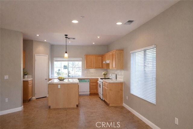 Building Photo - 736 Summit Dr