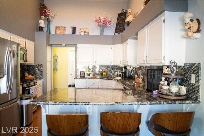 Building Photo - 3436 N Tenaya Wy