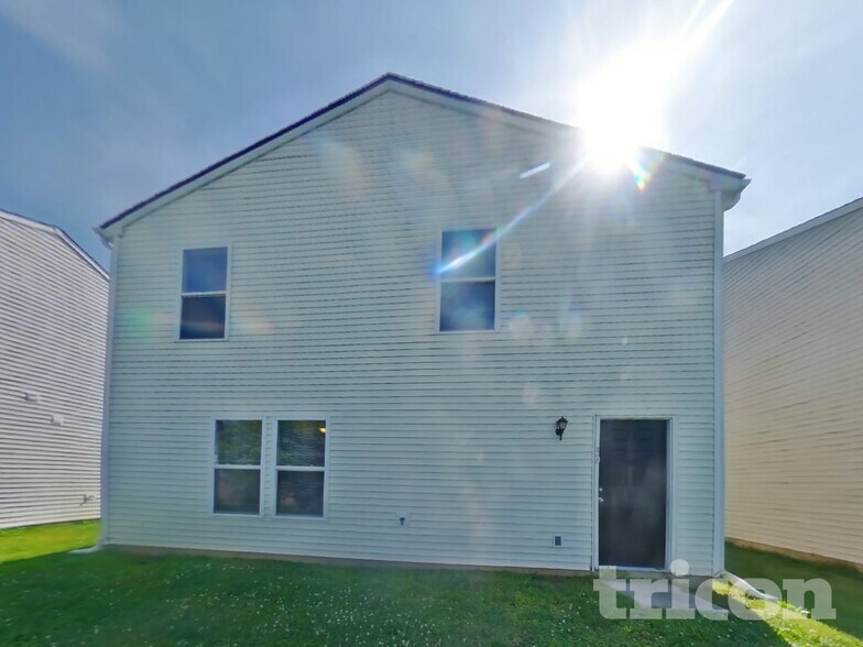 Building Photo - 1770 Elijah Blue Dr
