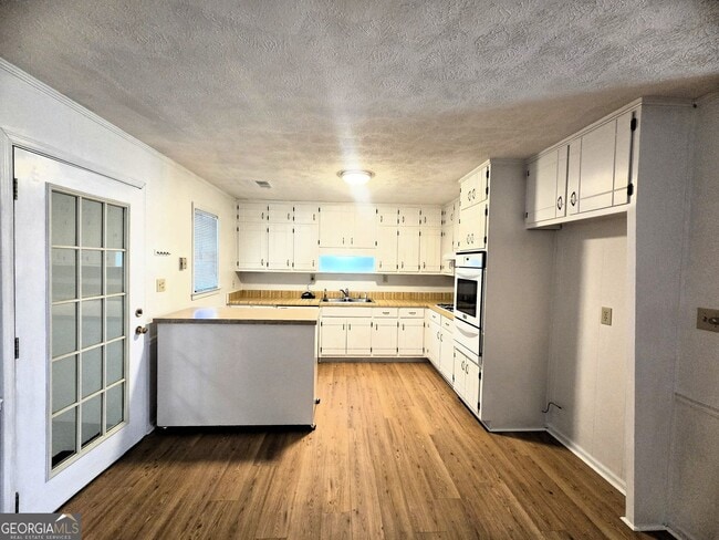 Building Photo - 2015 Gibralter Way