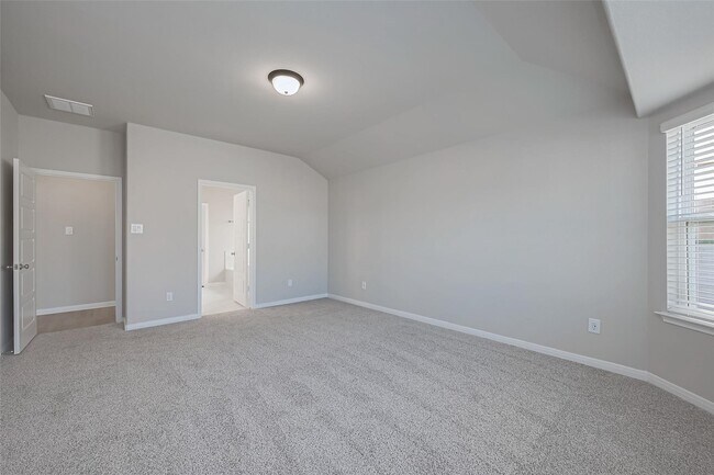 Building Photo - 1864 Canyon Live Oak St