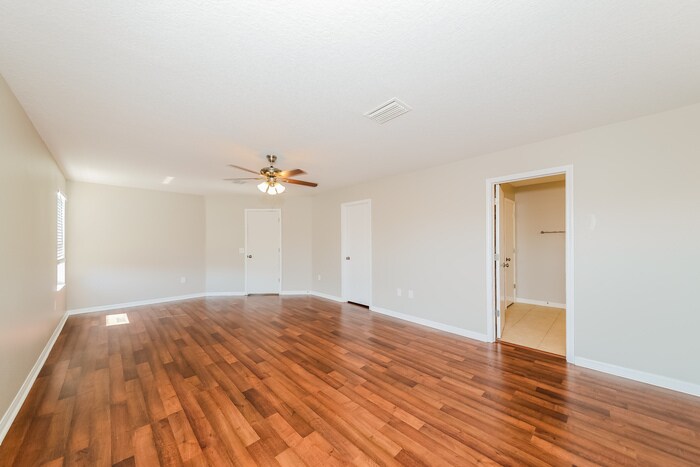 Building Photo - 13605 Botany Bay Ct