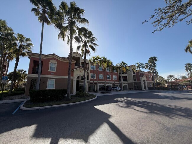 Building Photo - 4600 SW 160th Ave