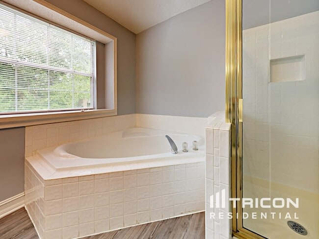 Building Photo - 301 Spivey Ridge Cir