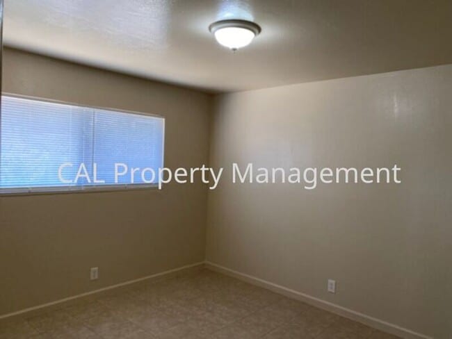 Building Photo - Quaint Home for rent in Greenfield