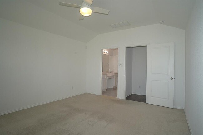 Building Photo - 16114 Sommerall Creek Ln