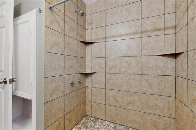 Building Photo - 7719 Mary Dan Dr