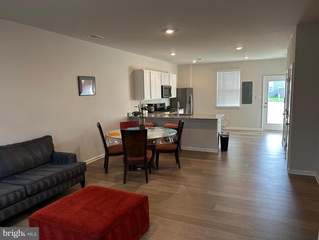 Building Photo - 105 Ridgley Blvd