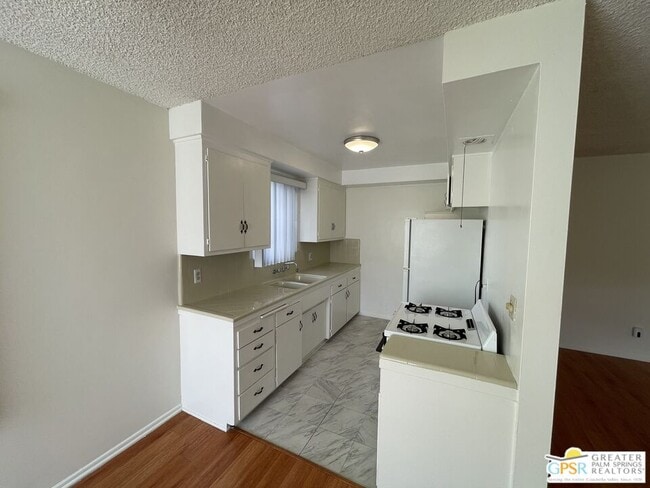 Building Photo - 1243 26th St