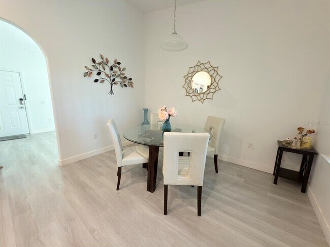 Building Photo - 1107 Doncaster Ct