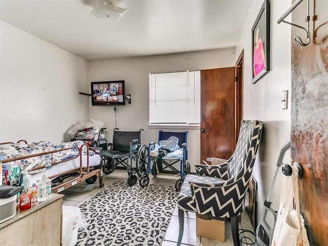 Building Photo - 213 NW 82nd St