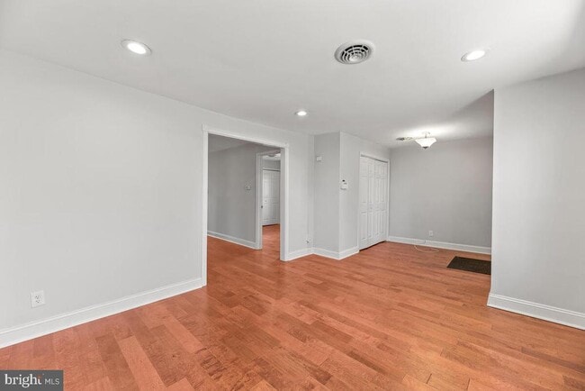Building Photo - 6466 Loudon Ave