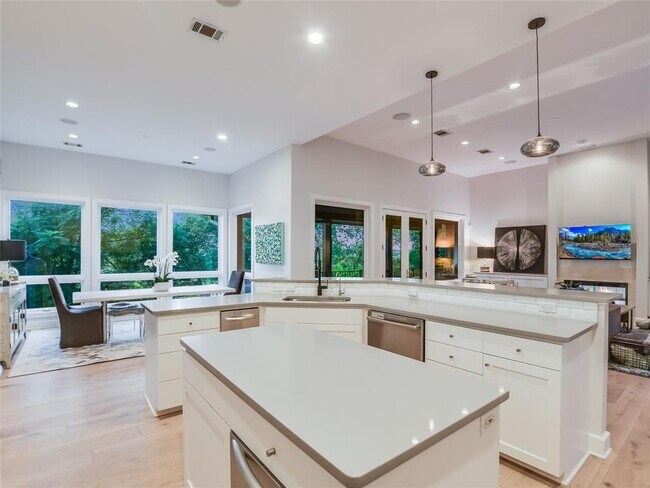 Building Photo - 4704 Monte Carmelo Pl