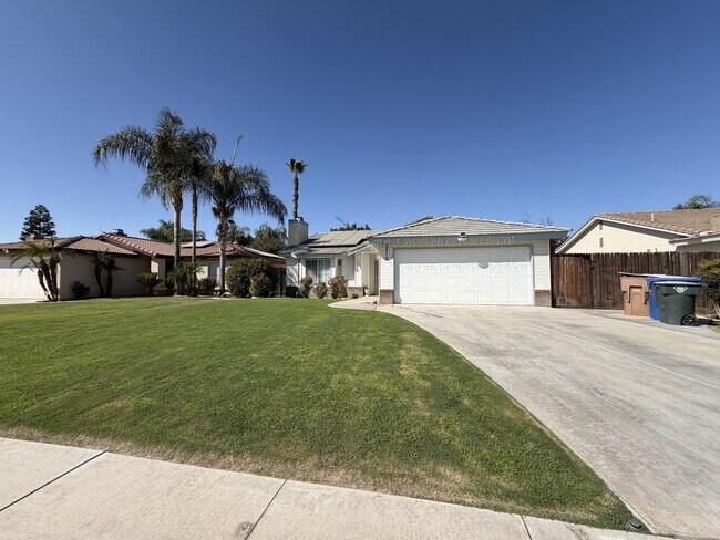Building Photo - 5310 Summer Cypress Dr