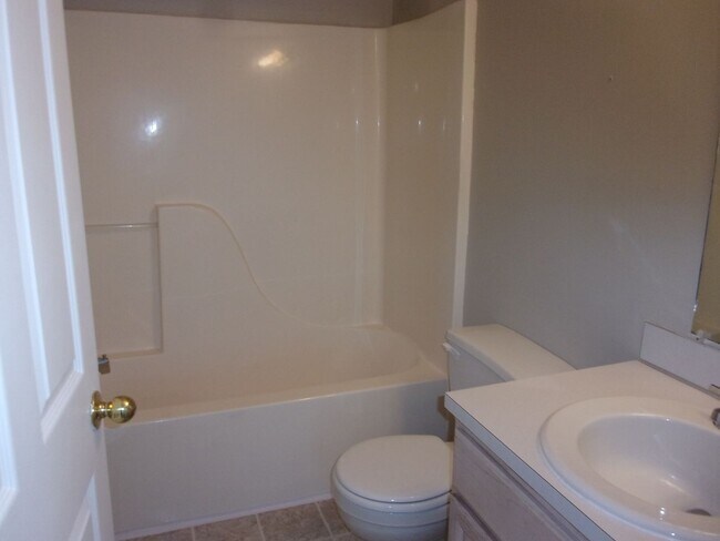 Building Photo - 1073 Cherry Meadow Ln