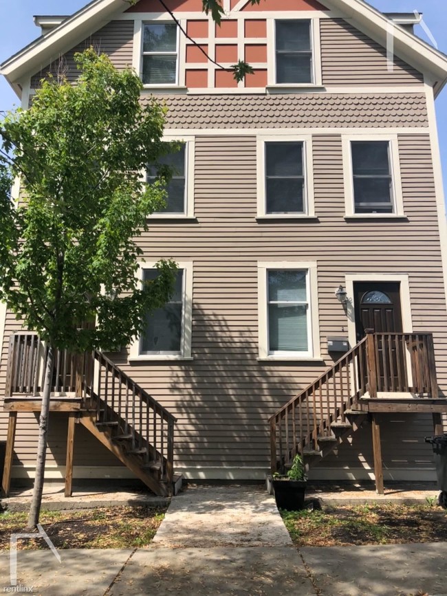 Primary Photo - 4 br, 2.5 bath Townhome - 20 Wadsworth St