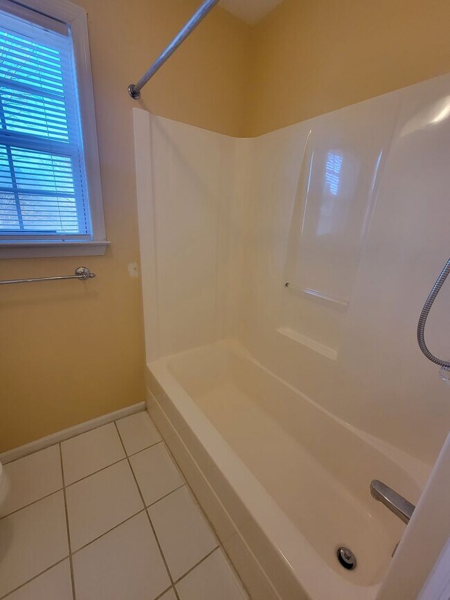 Building Photo - Hardy Pointe - Columbia County